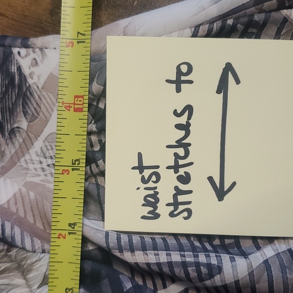 QED London diamond snake print dress *No Belt, Just For styling* - Picture 9 of 9